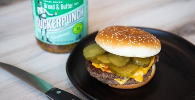 cornichons burgers